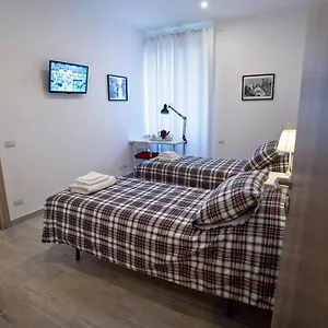 Bed & Breakfast Fellini, Řím
