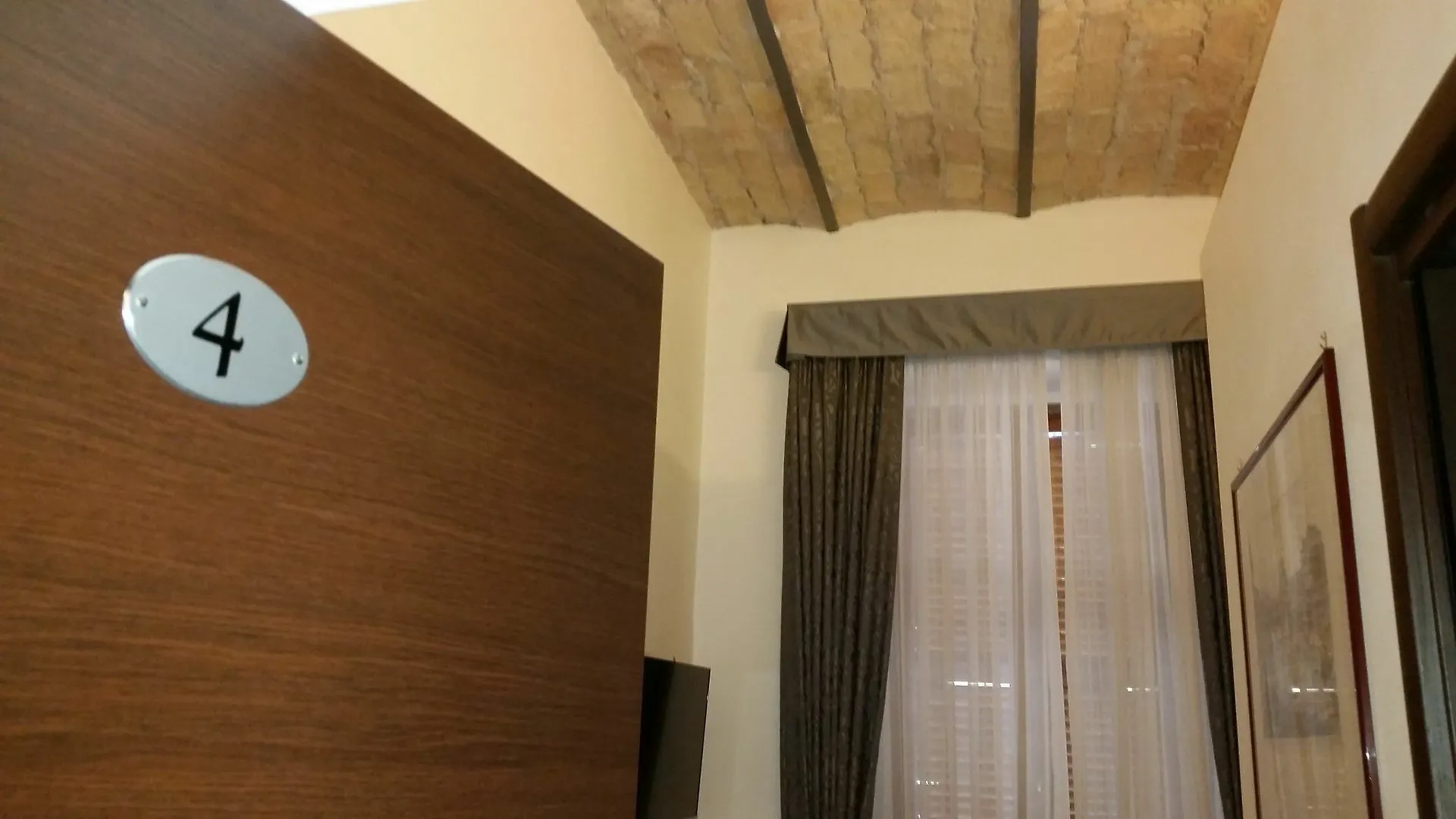 Laterani Dfm Hotel Rom Gæstehus